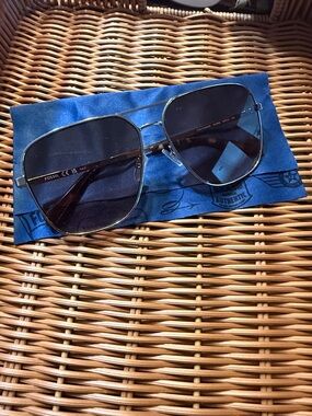 Fossil Women’s Aviator Sunglasses with Brown Lenses  and Gold Frame